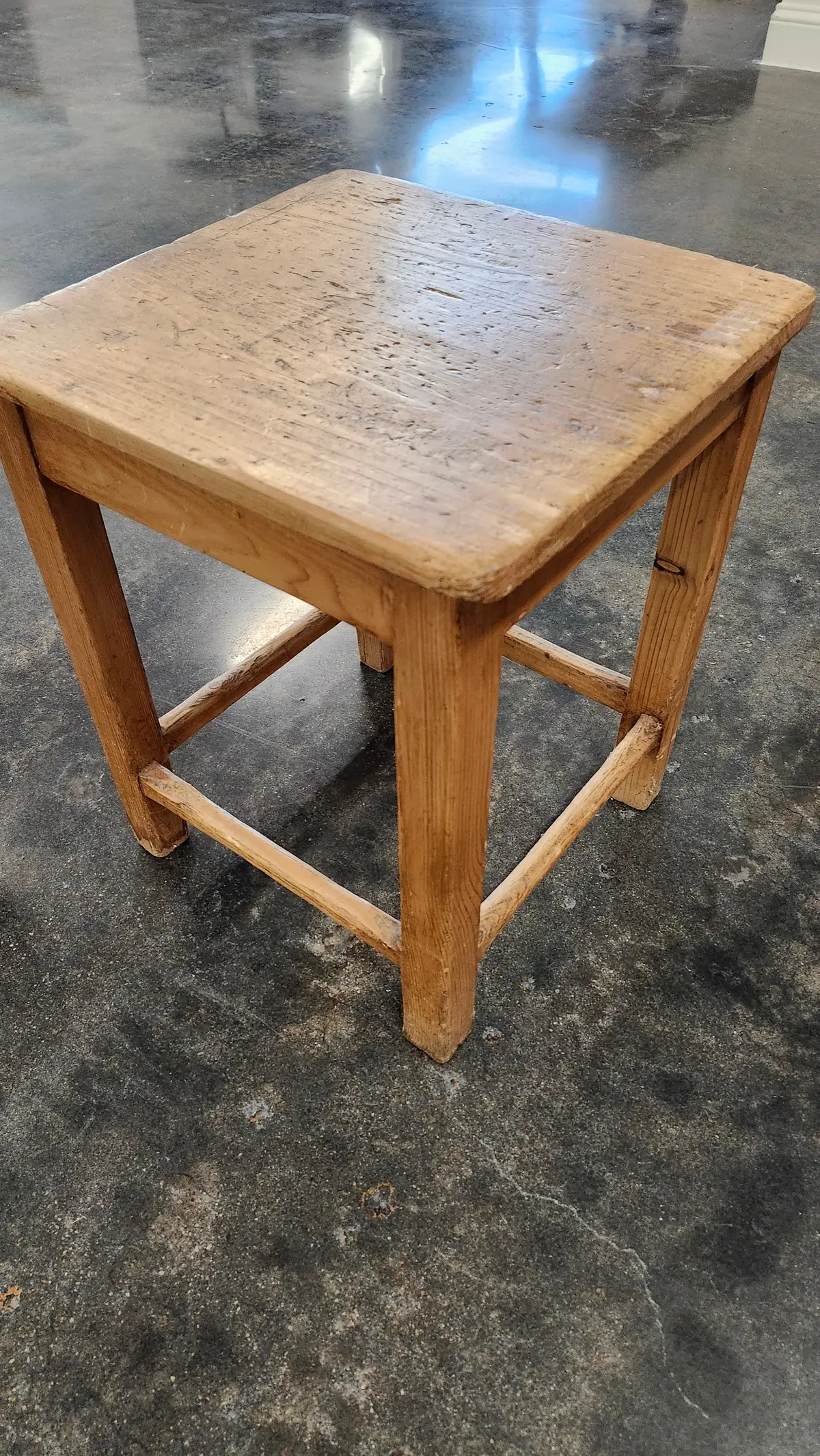 Square  Pine Stool 1