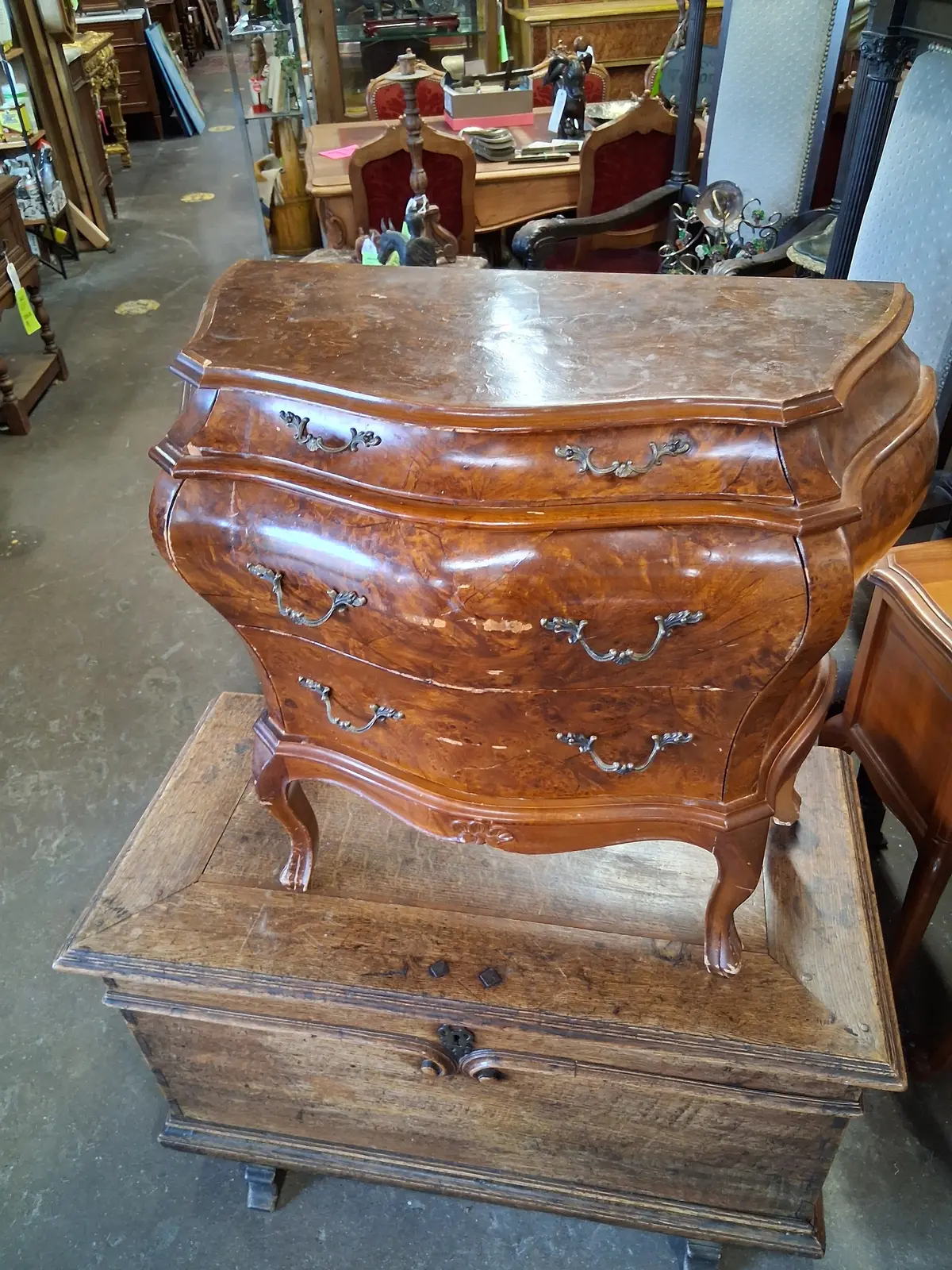Small Italian Bombe Walnut Chest 1