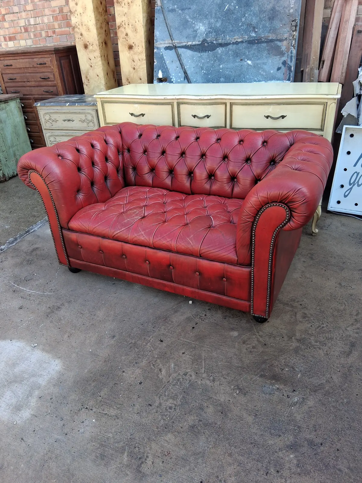 Red Leather Chesterfield Loveseat 1
