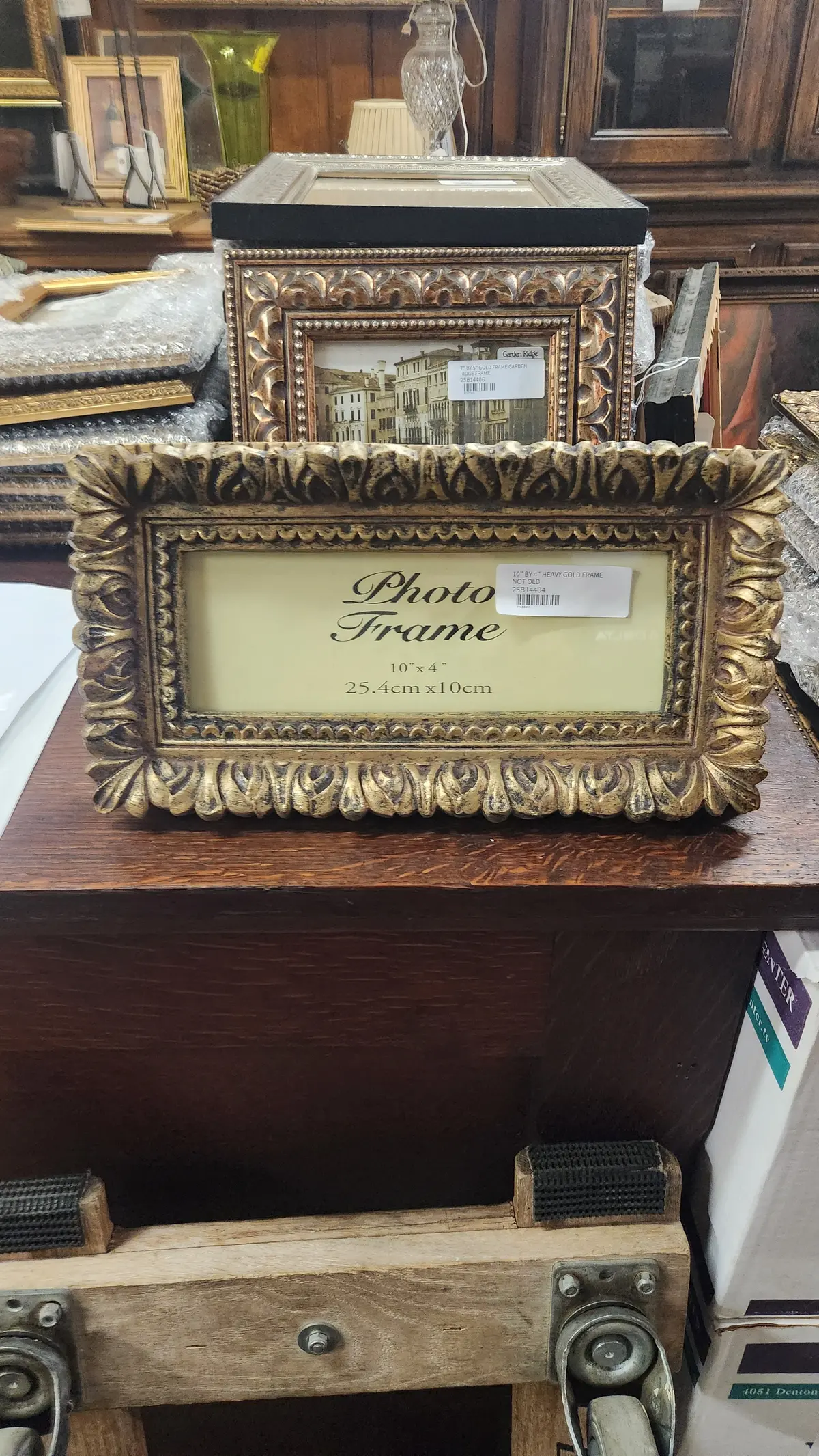 10" By 4" Heavy Gold Frame Not Old 1