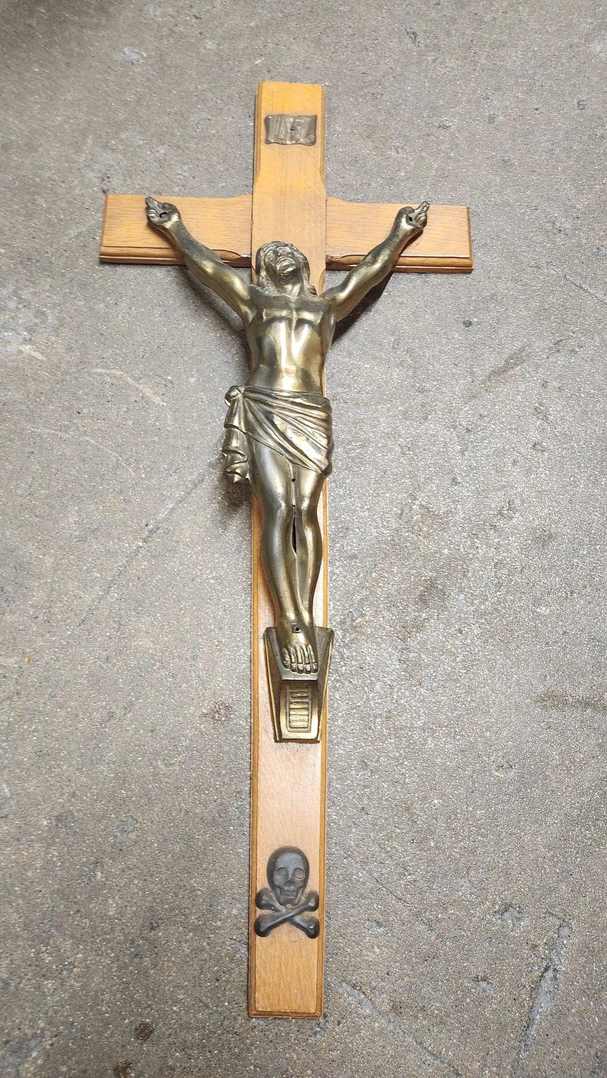 Large Oak Crucifix With Brass Corpus 1