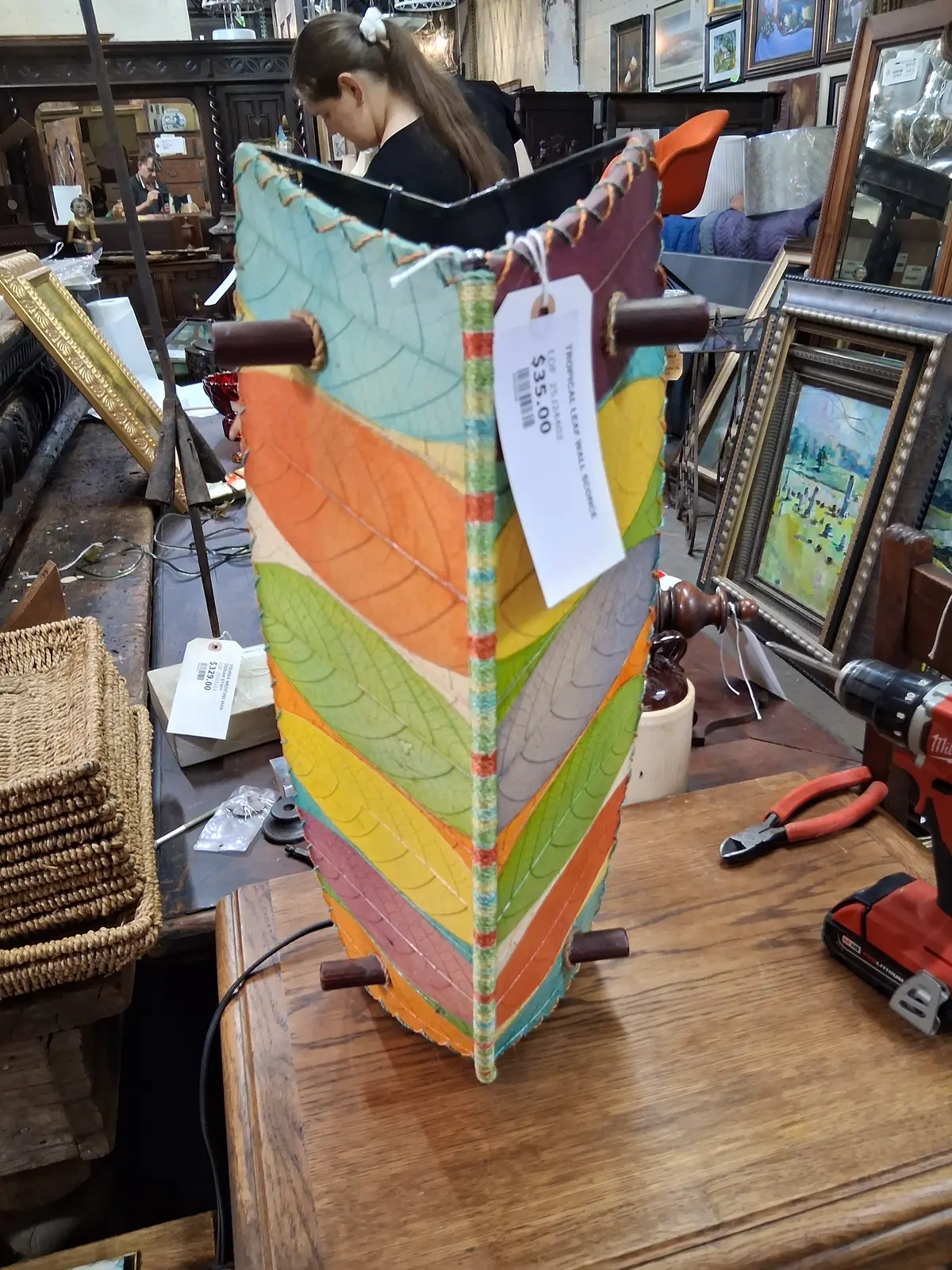 Tropical Leaf Wall Sconce 1