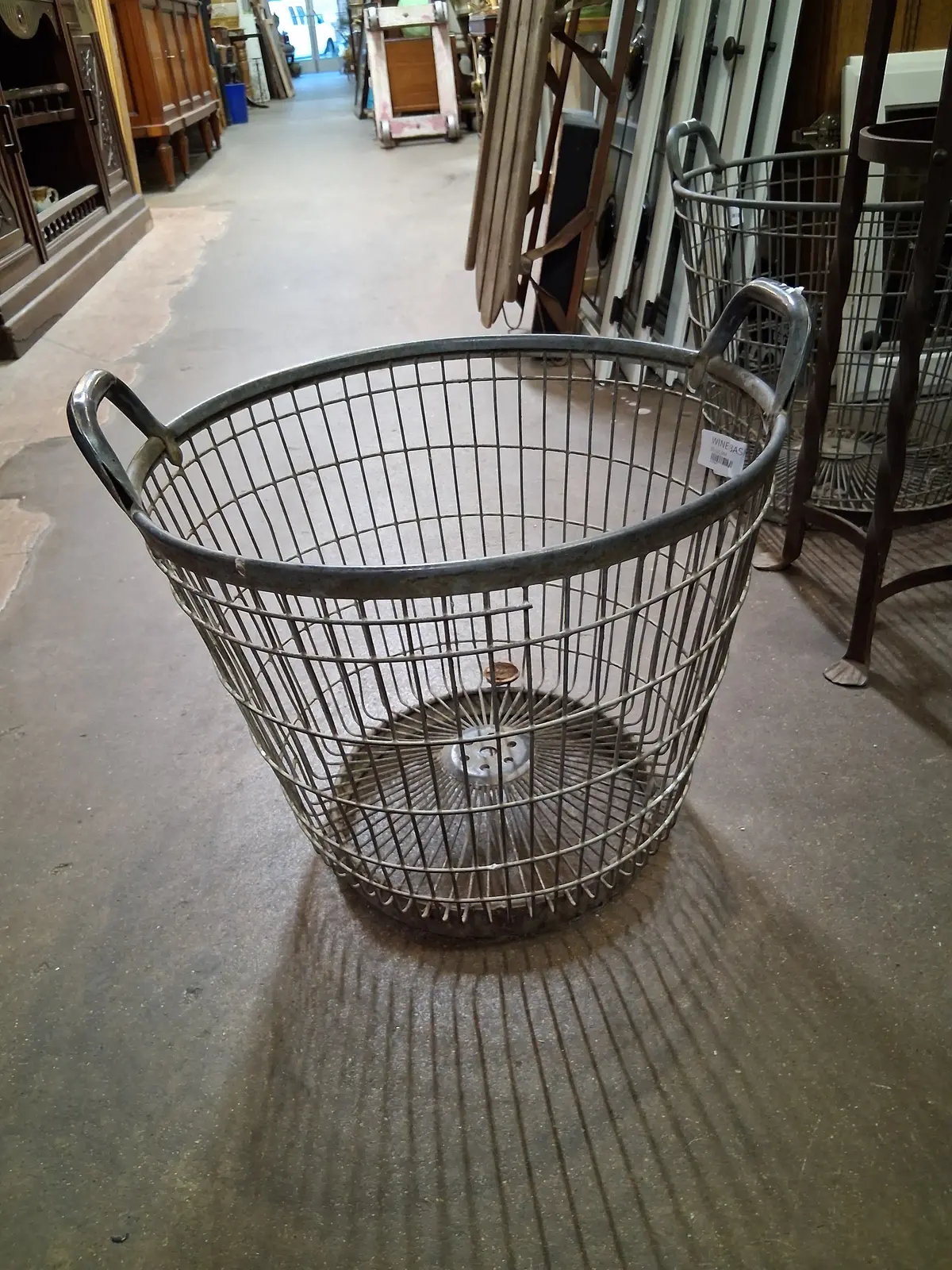 Metal Oyster Basket 1