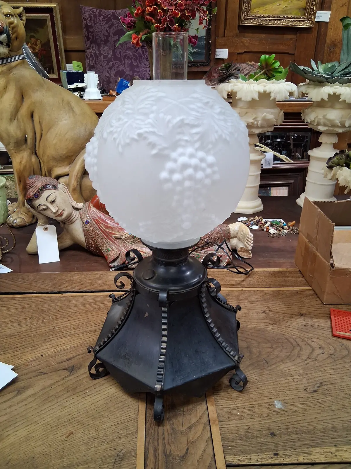 Metal Base Gone With The Wind Oil Lamp-Converted To Electric 1