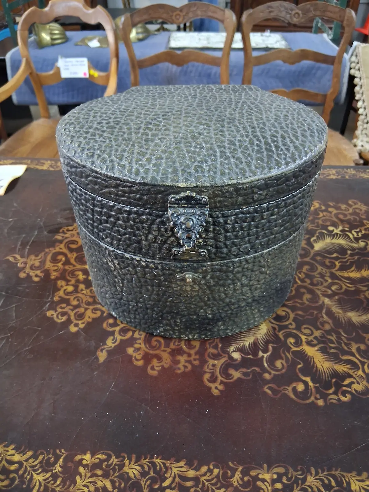 Collar Box With Faux Alligator Cover 1