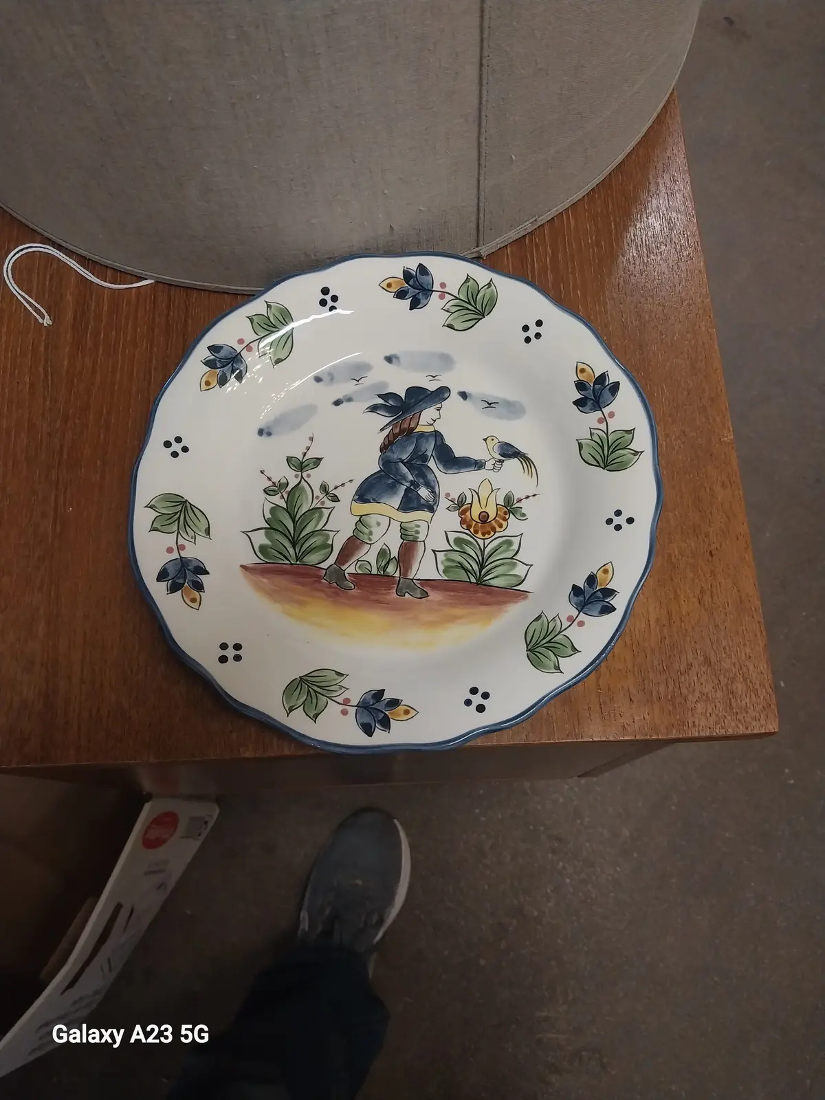 Figural Painted Plate 1