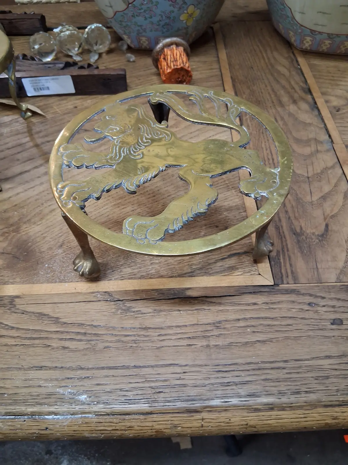 Brass Kettle Stand With Lion 1