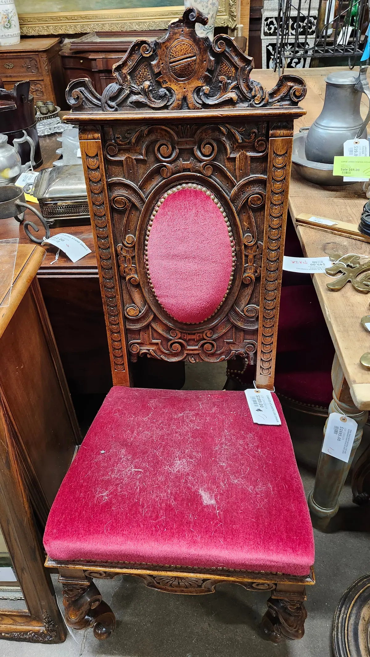 Carved Atlantis Leg Chair 1