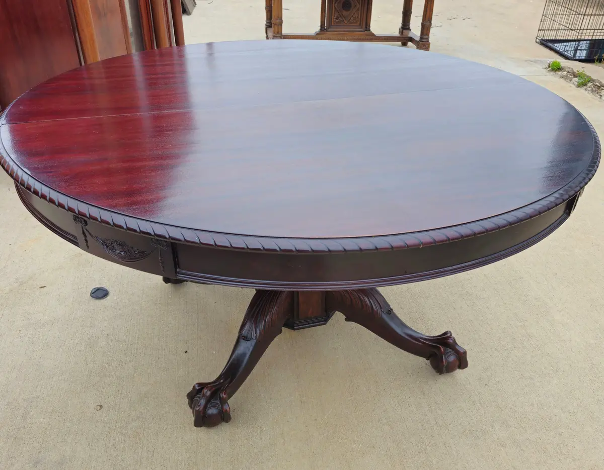 Round Mahogany Chippendale Pedestal Base Table With 5 Leaves 1