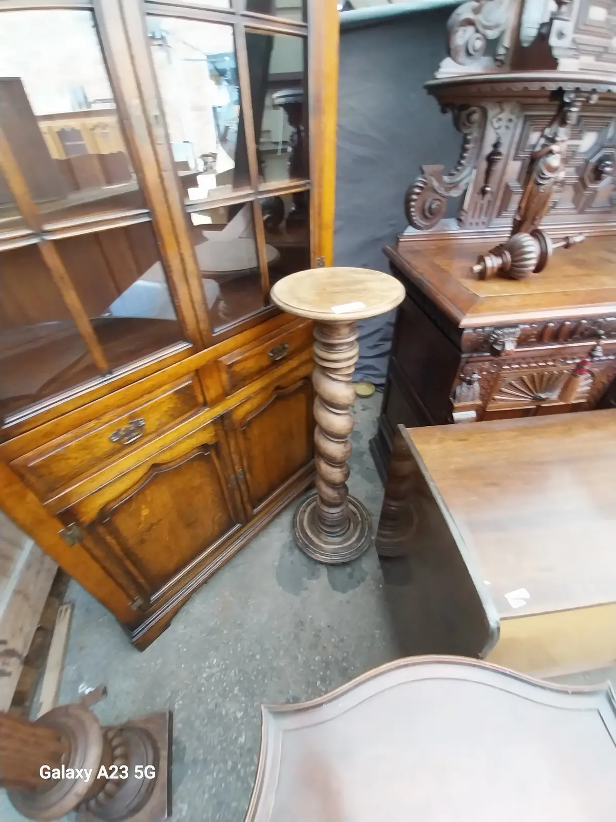 Large Barley Twist Oak Pedestal 1