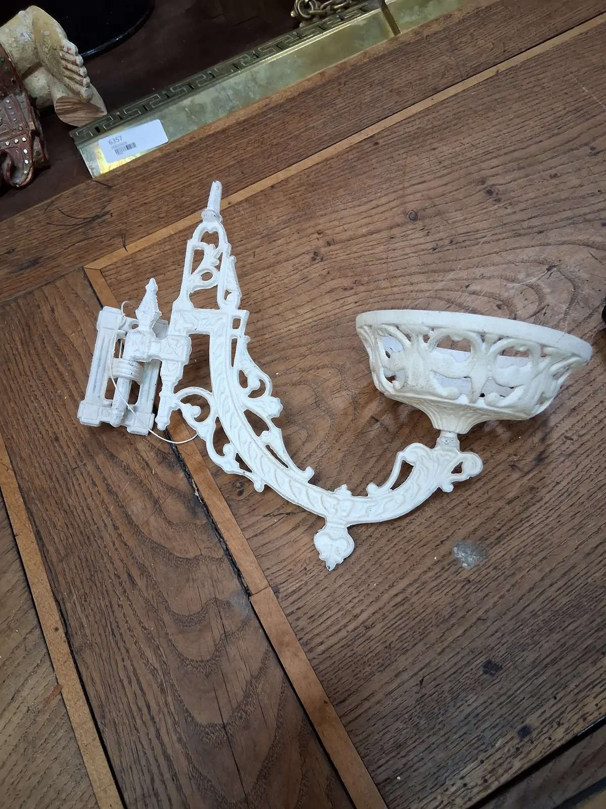 White Metal Swing Arm Plant Holder 1