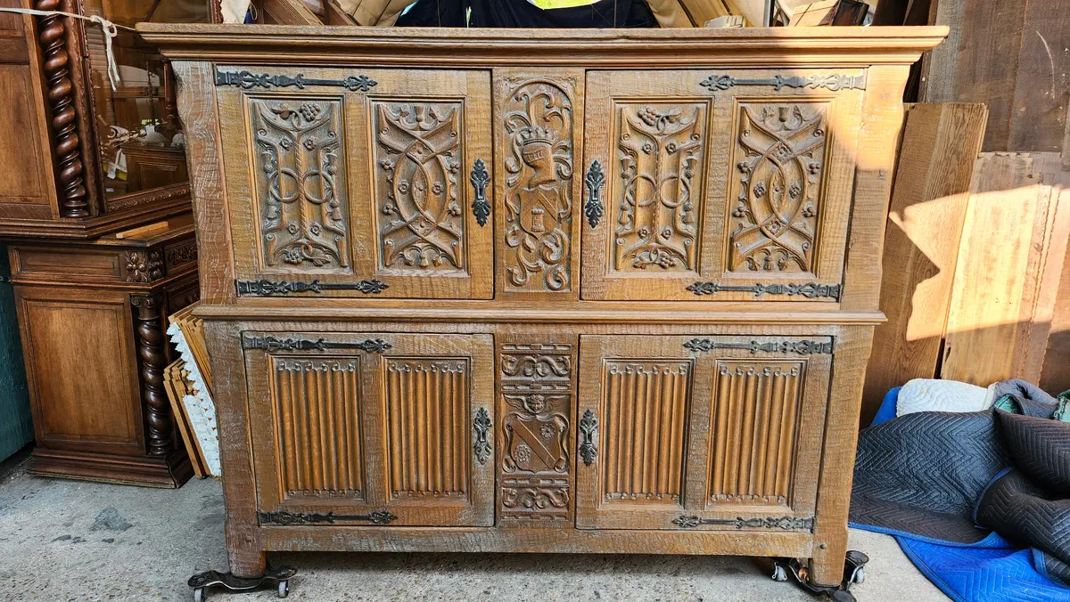Gothic Oak Large 4 Door Cabinet 1