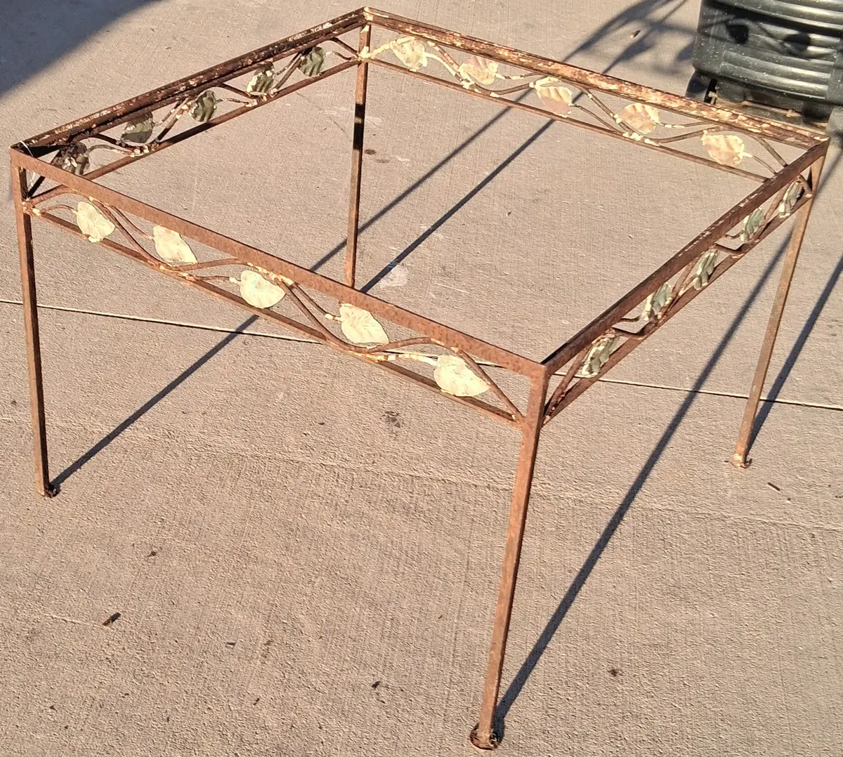 Square Iron Leaf Coffee Table Base, No Top 1