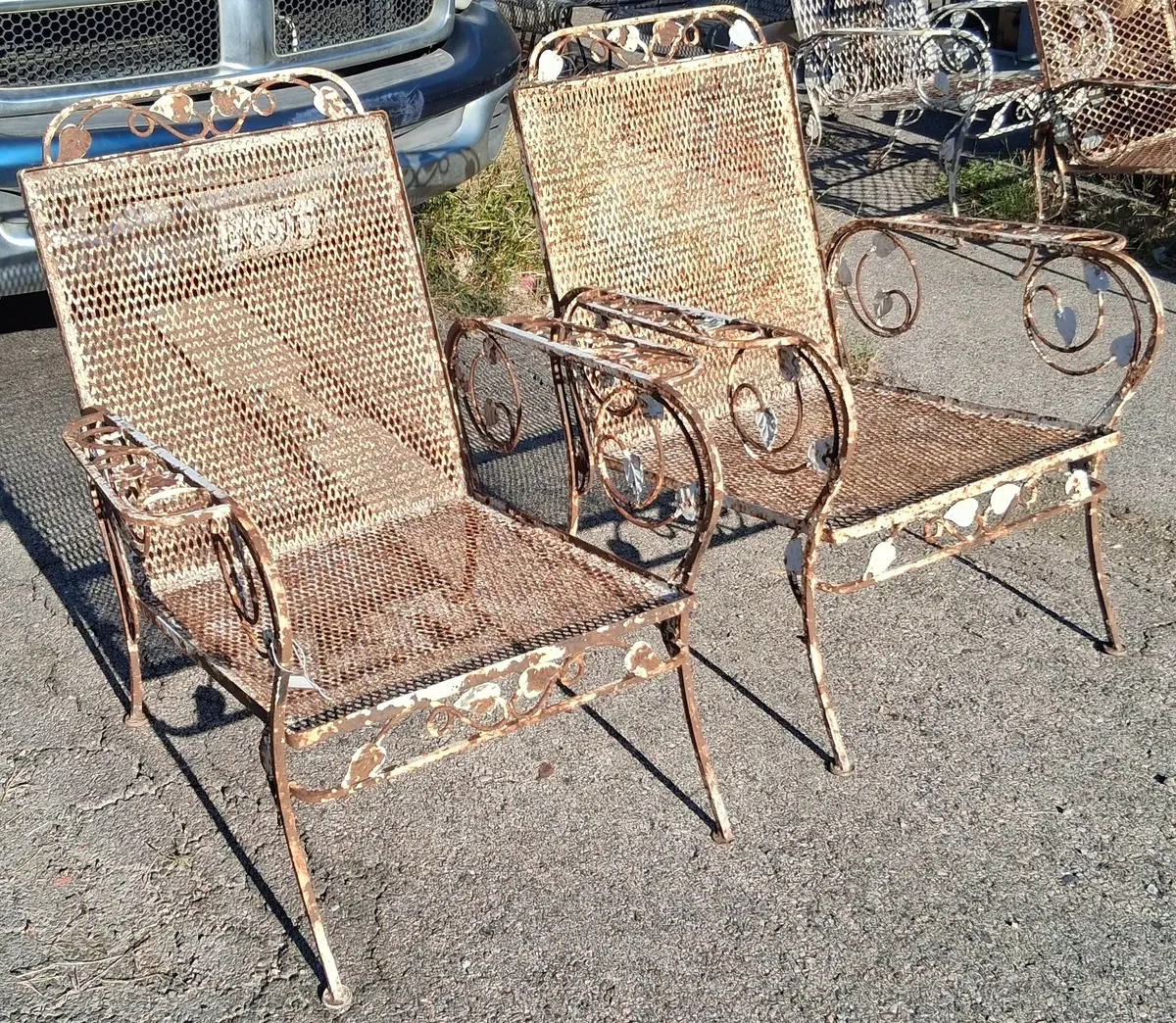 Pair Of Iron Leaf Armchairs With Small Mesh Seat 1