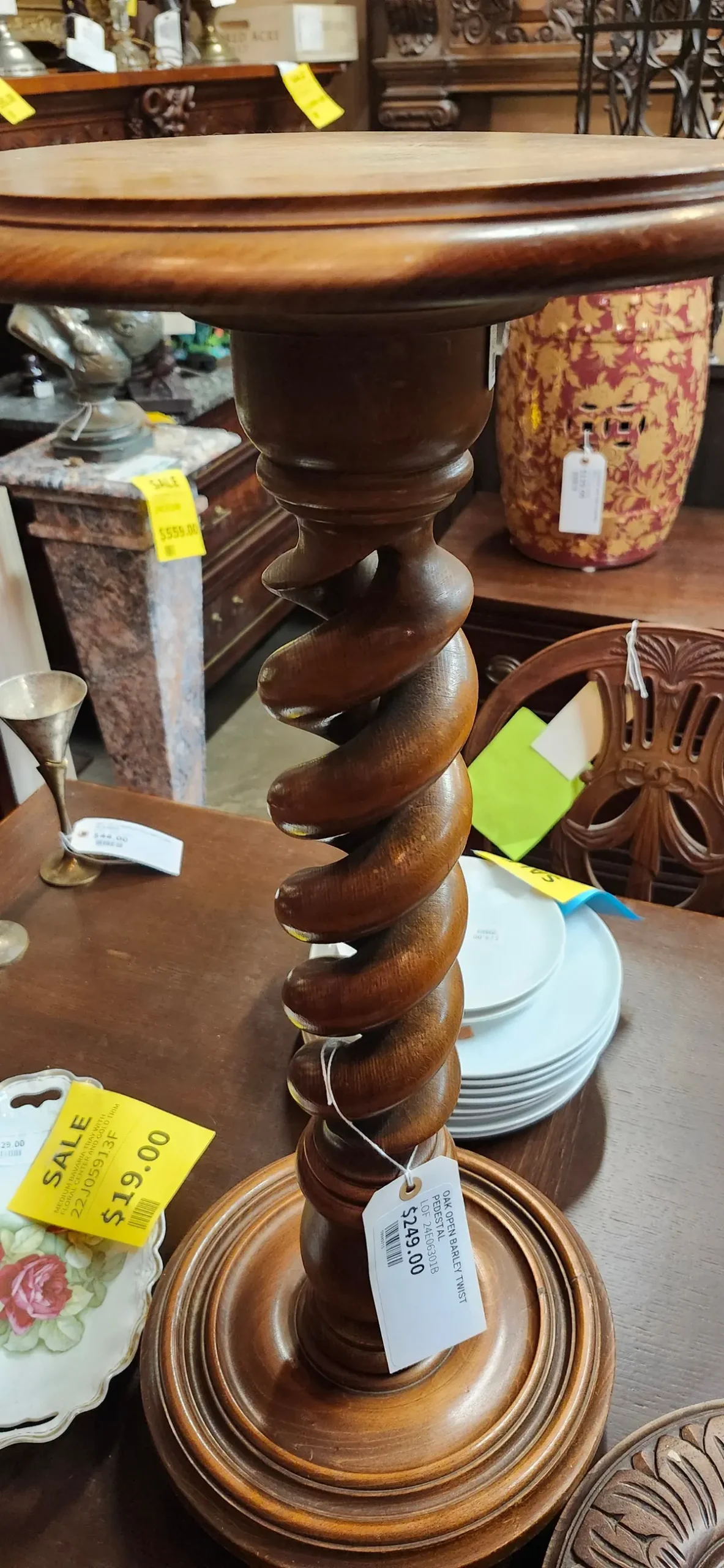 Oak Open Barley Twist Pedestal 1
