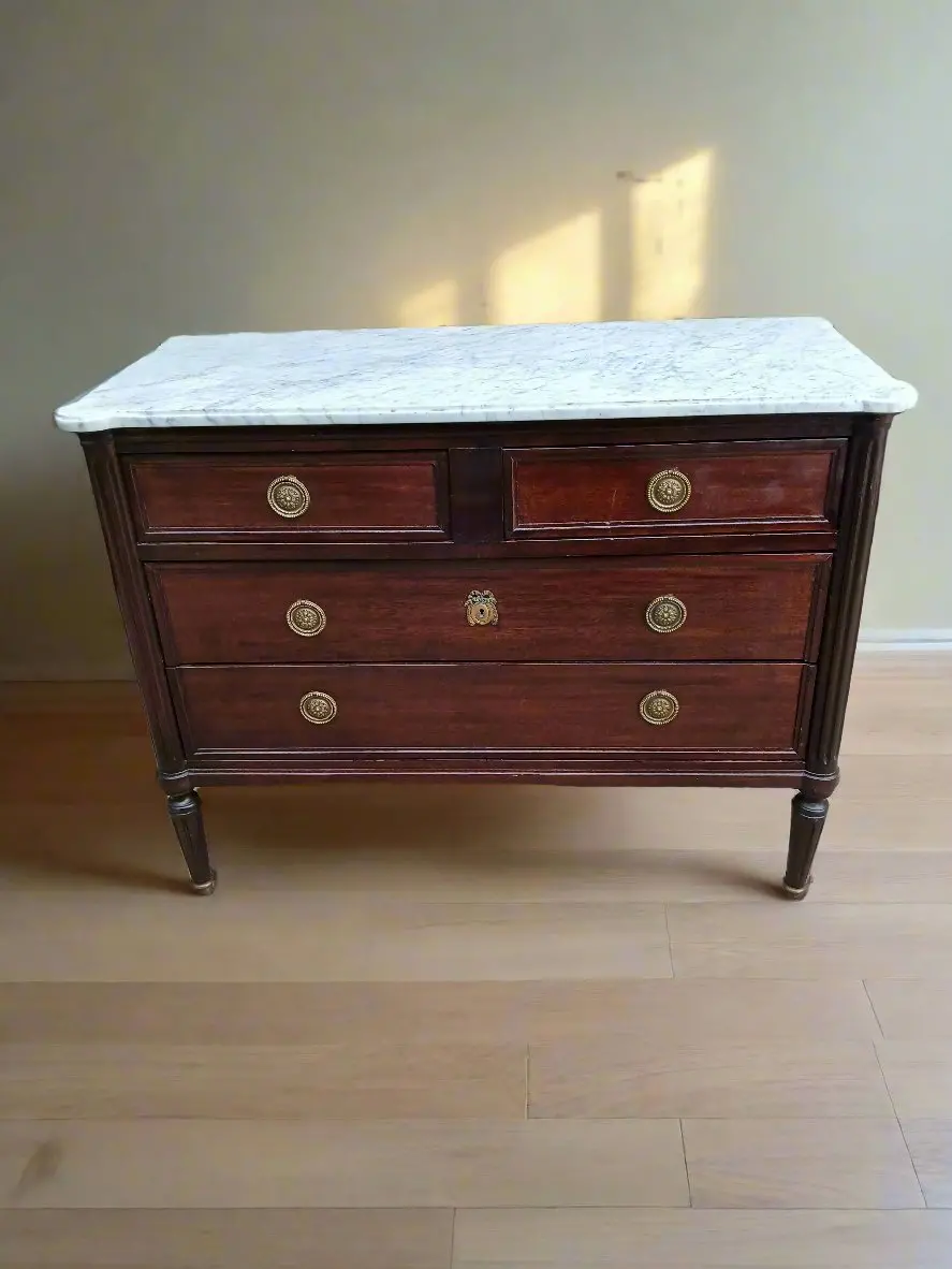 Louis Xvi Dark Marble Top 4 Drawer Chest With Rig Pulls 1