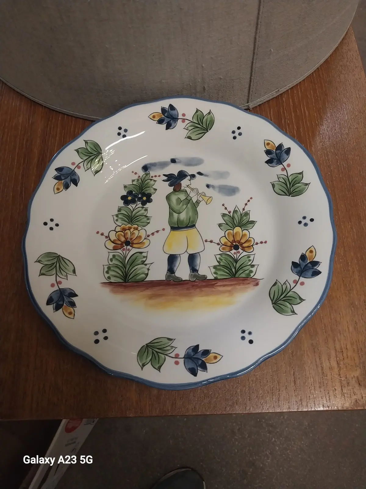 Figural Painted Plate 1