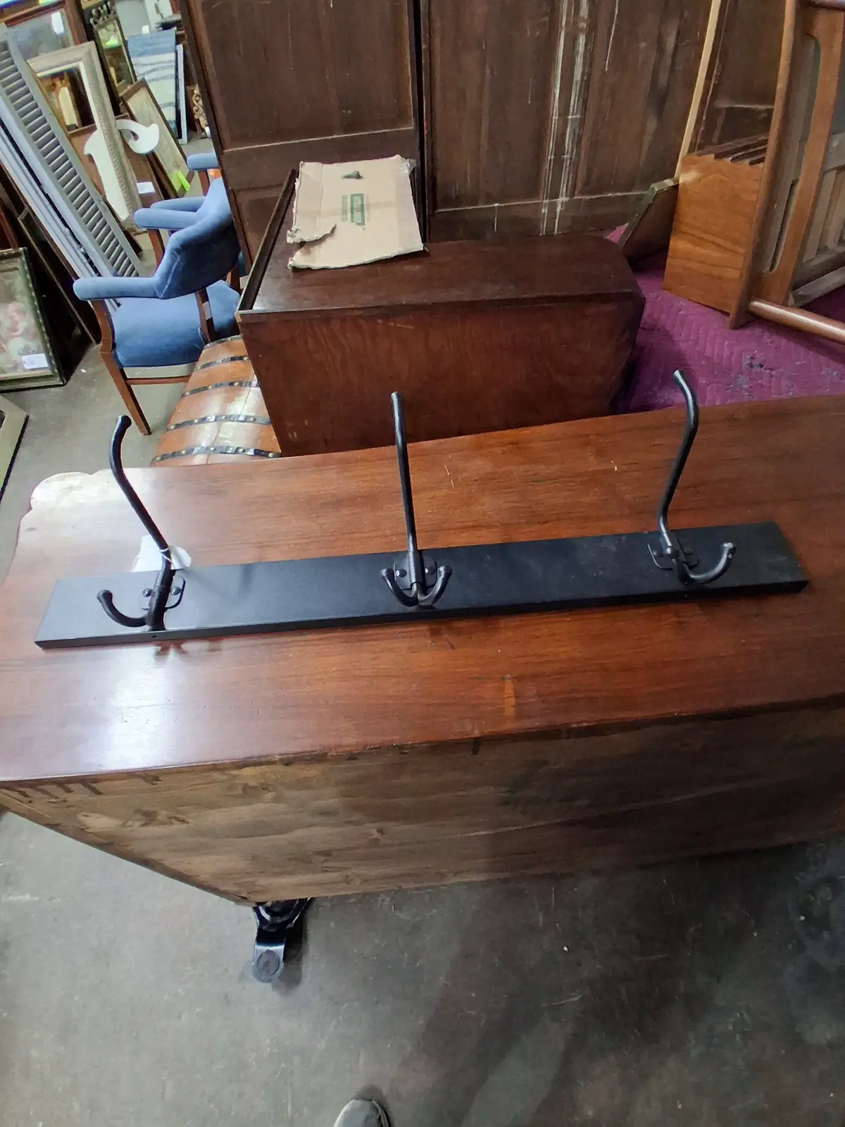 Metal Coat Rack 1