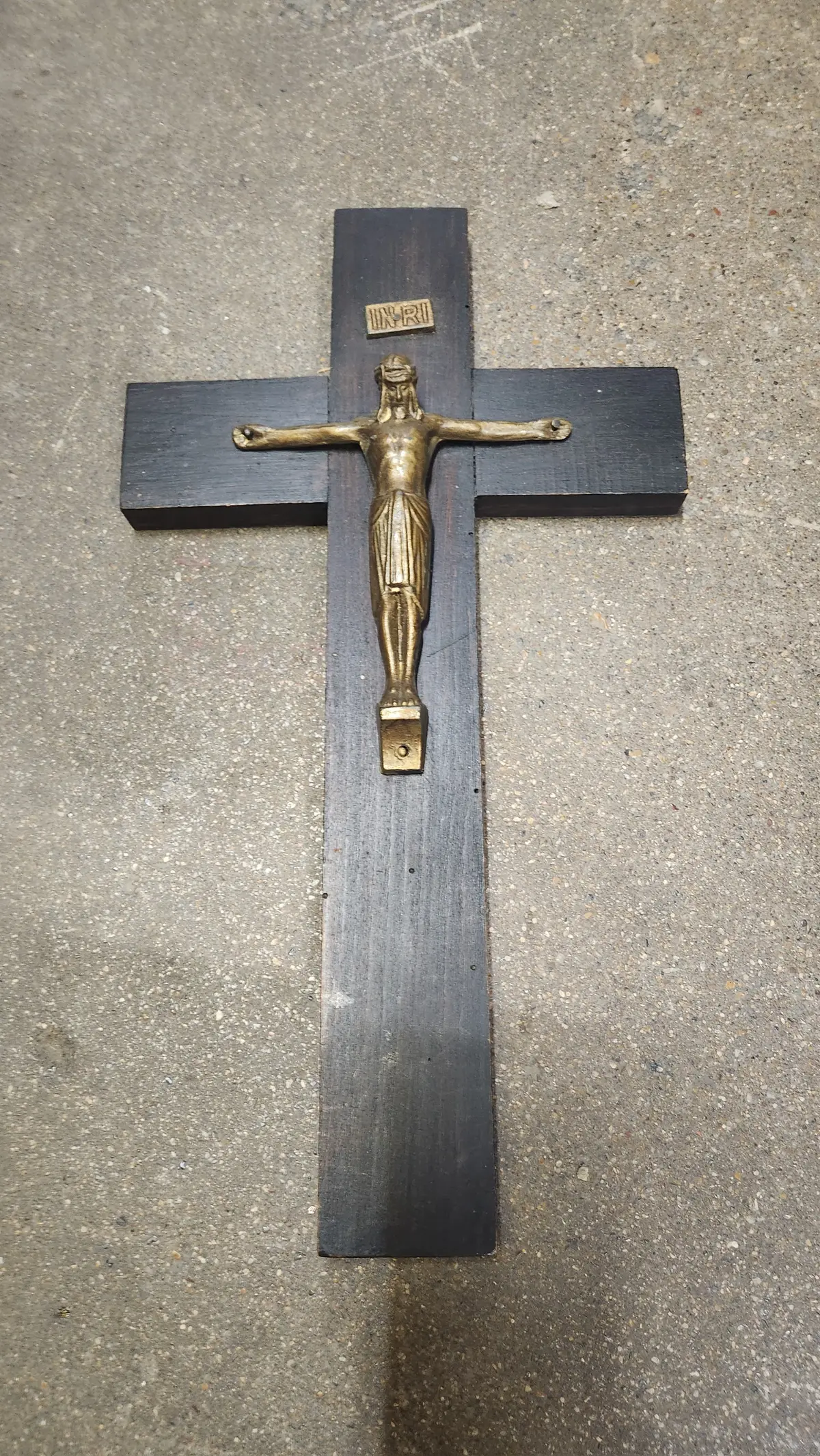 Simple Ebonized Crucifix 1