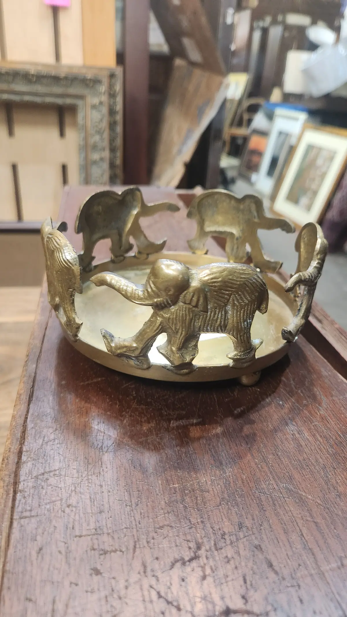 Brass Cylinder Base With Elephants 1