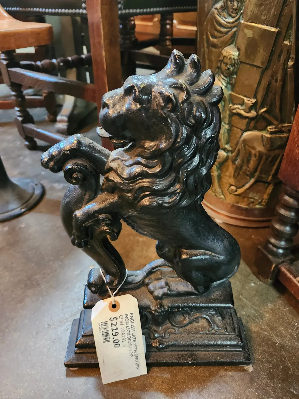 English Late 19Th Century Iron Lion Doorstop 1