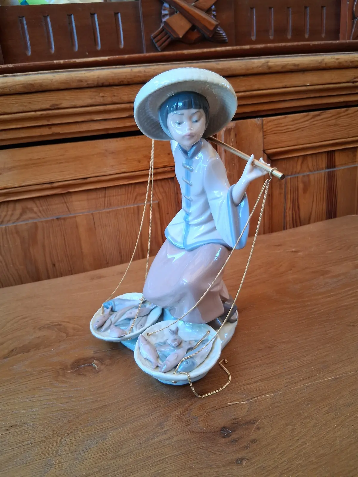 Lladro "Fish A Plenty" Figure 1