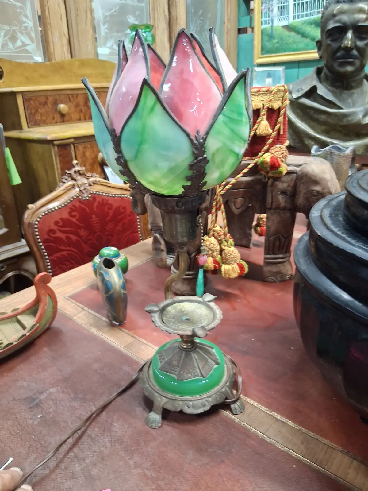 Stained Glass Deco Tulip Lamp 1