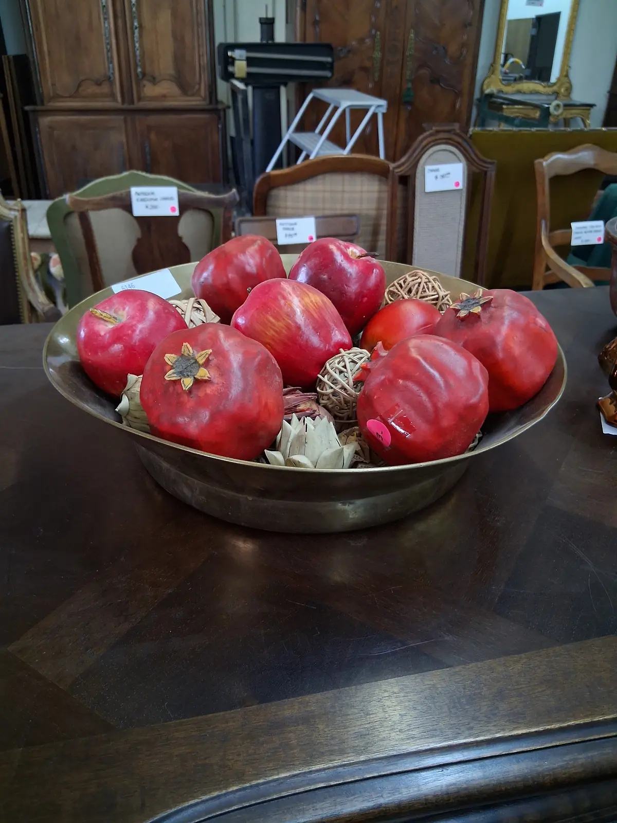 Brass Bowl With Apples 1