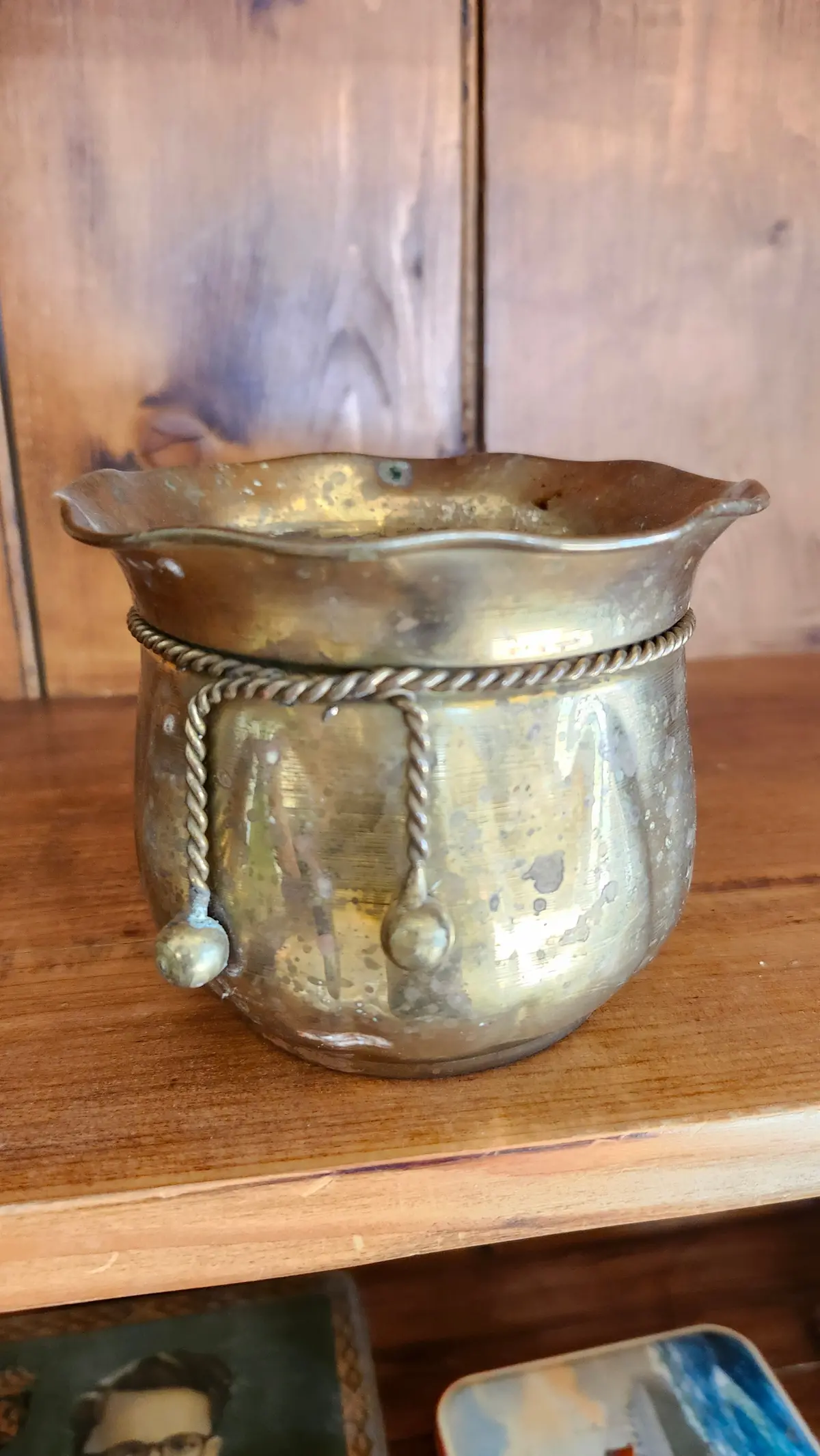 Brass Small Pot With Rope Decor 1