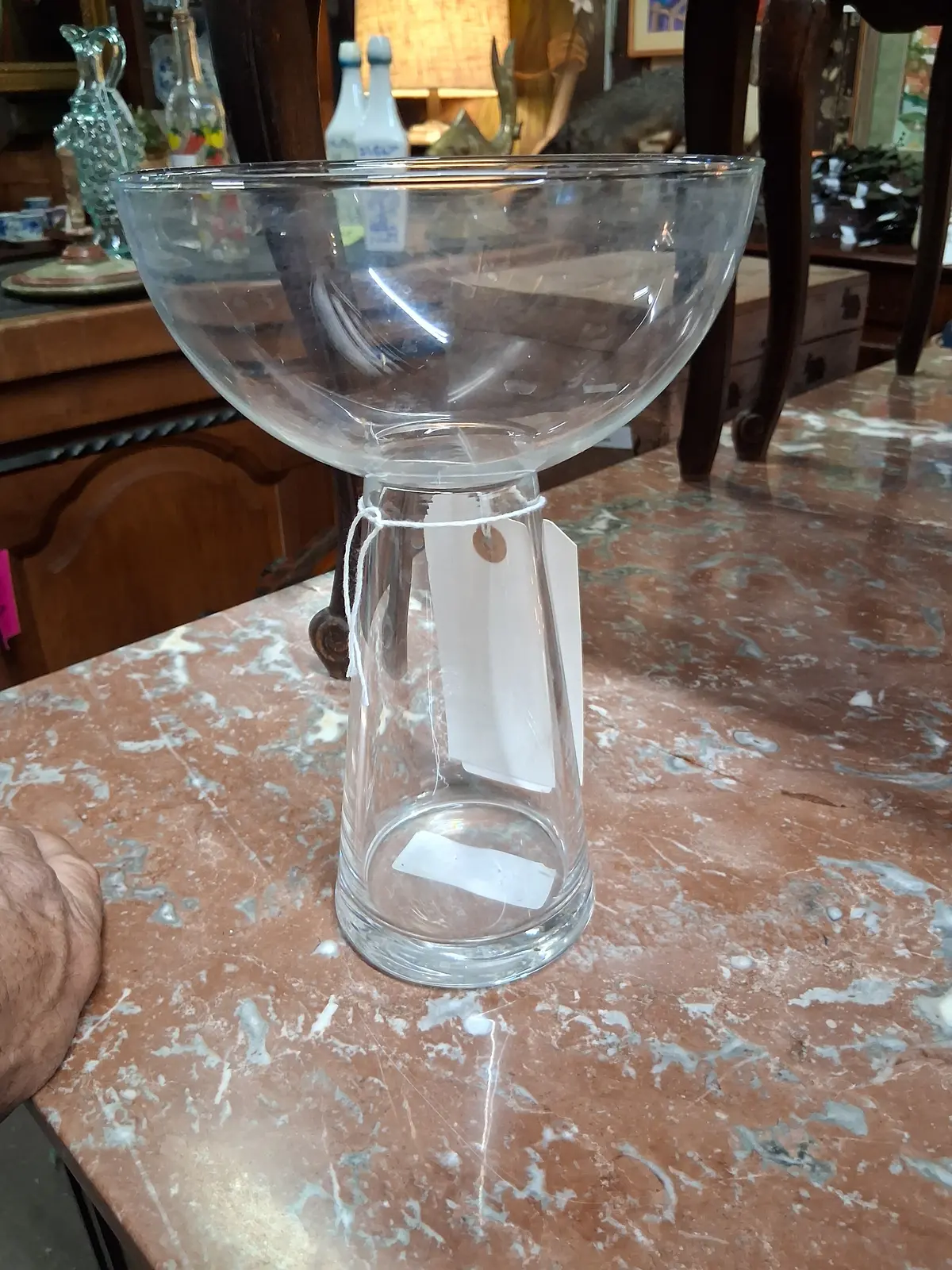 Clear Vase With Wide Top 1