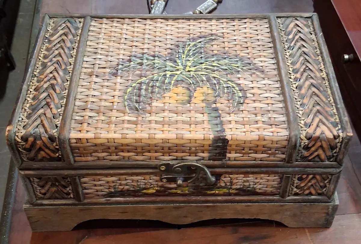 Cane Covered Wood Box With Palm Tree 1