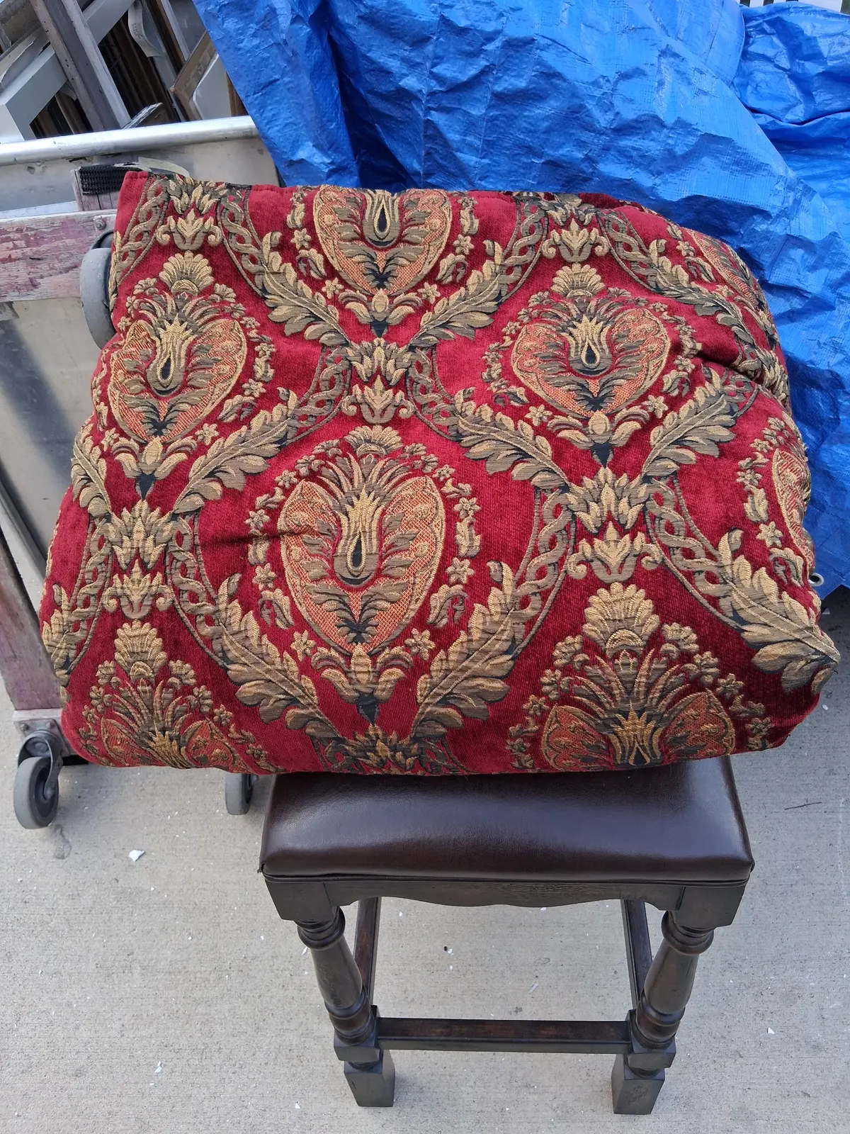 Red And Gold Embroidered Desinger Comforter 1