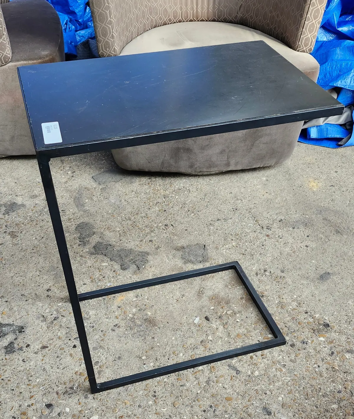 Black Metal Modern Side Table 1