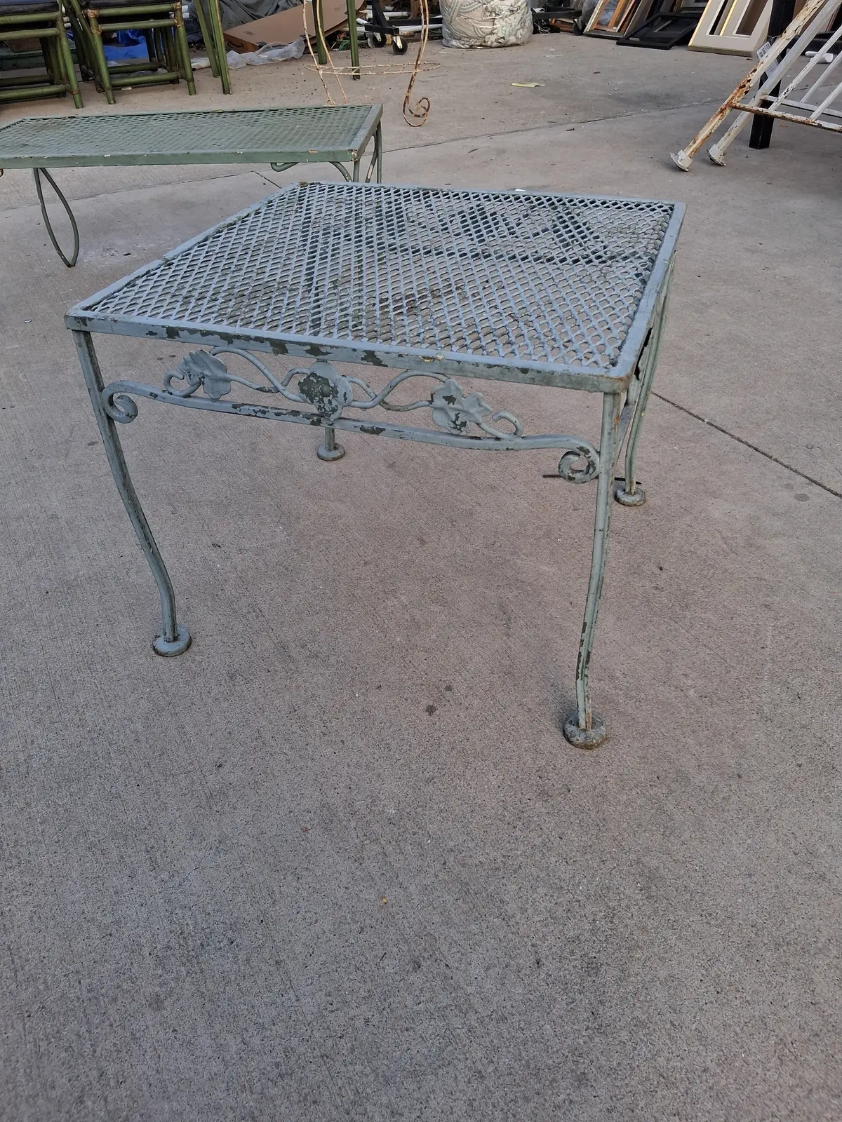 Green Metal Mesh Side Table 1