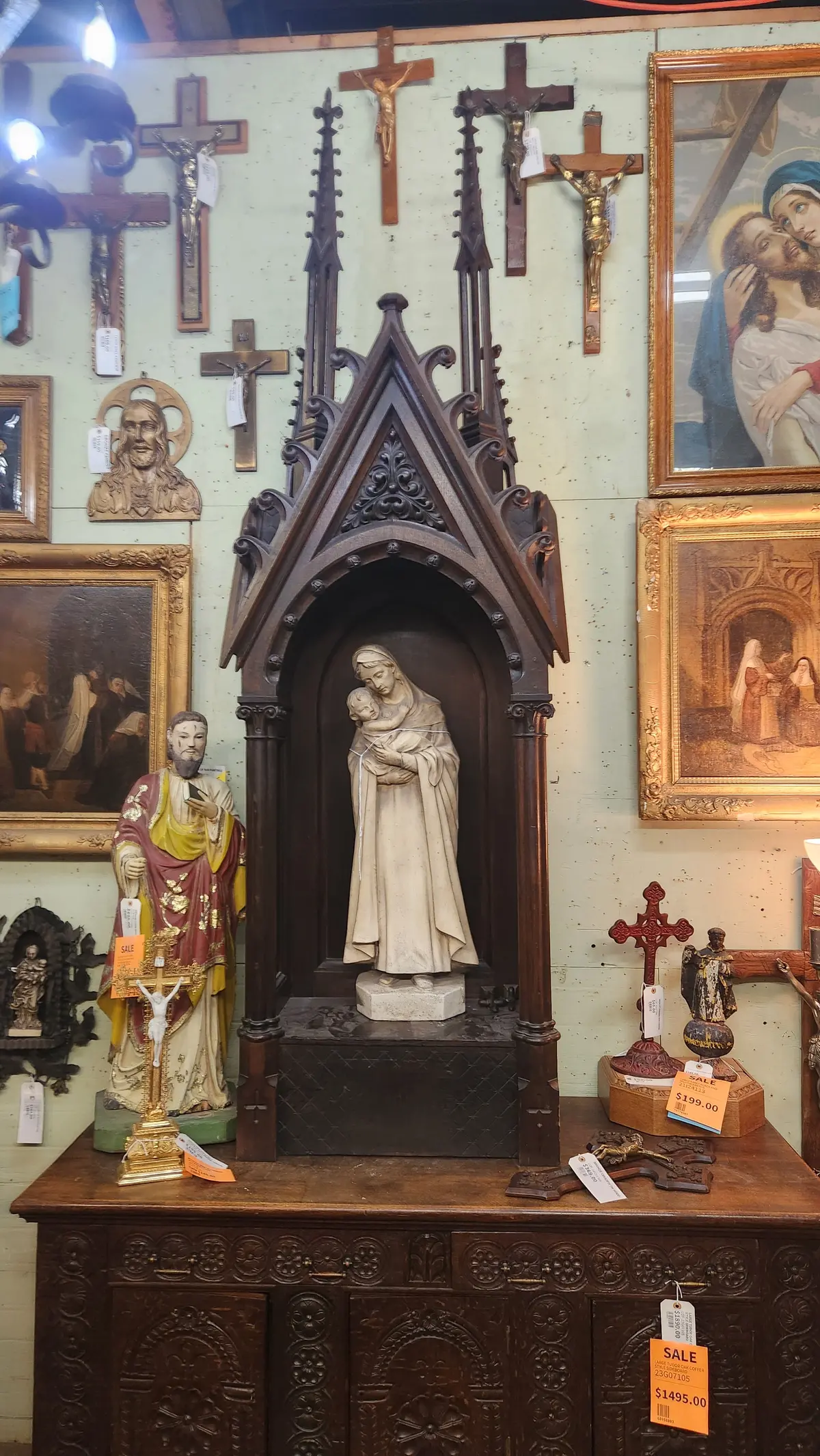 Carved 19Th Century Gothic Oak Niche 1