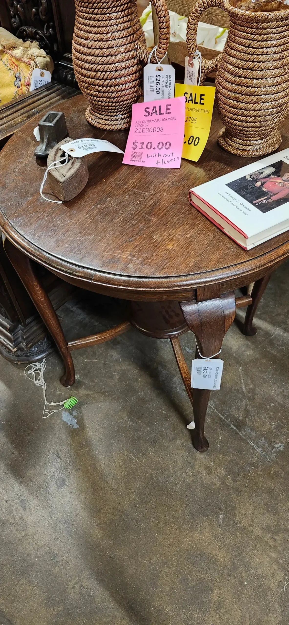 Round Cabriole Leg Table 1