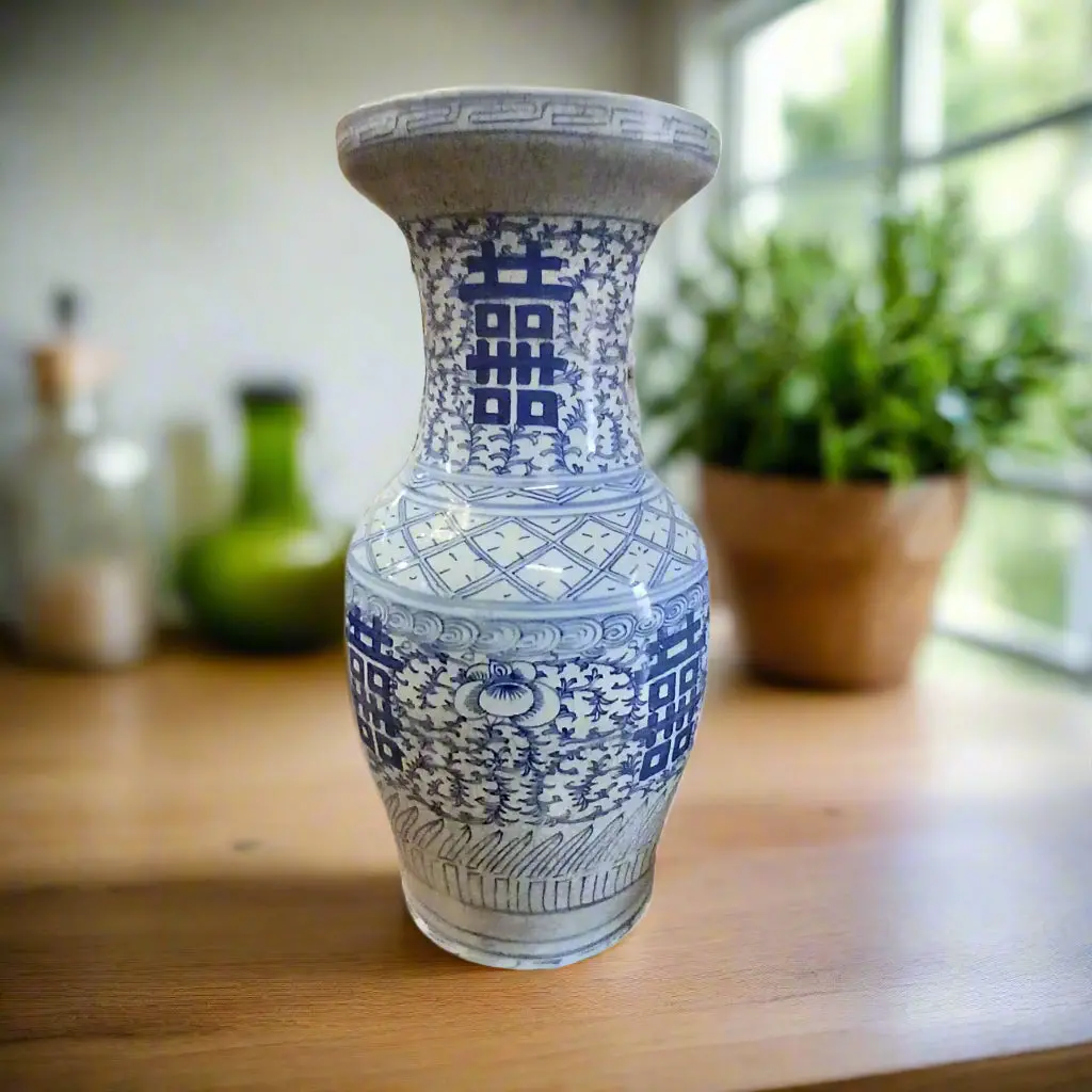 19Th Century Blue And White Chinese Vase 1