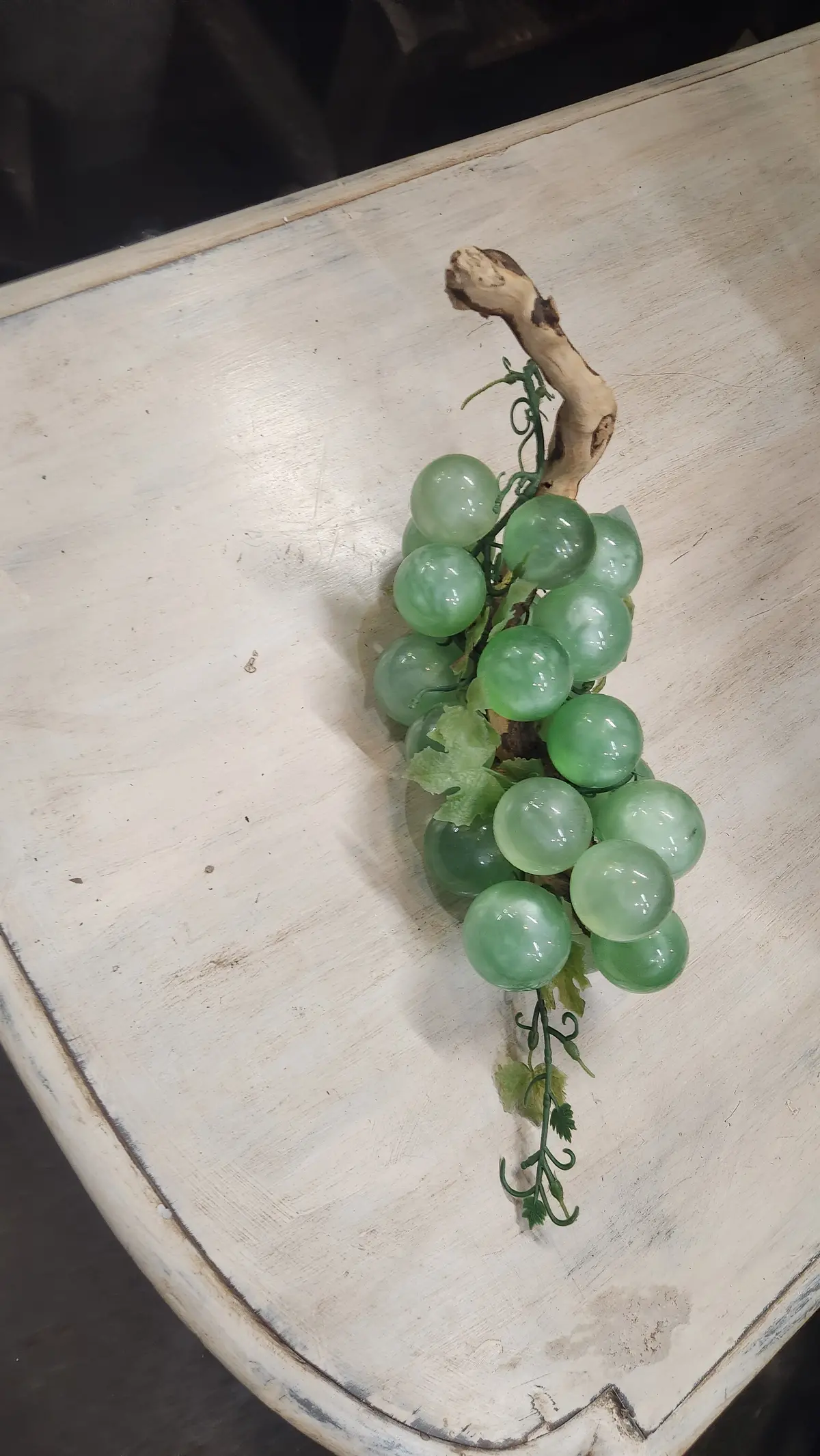 Large Cluster Green Grapes 1