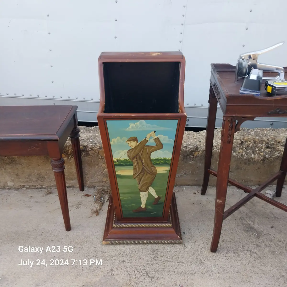 Not Old Stick Stand Or Golf Club Holder 1