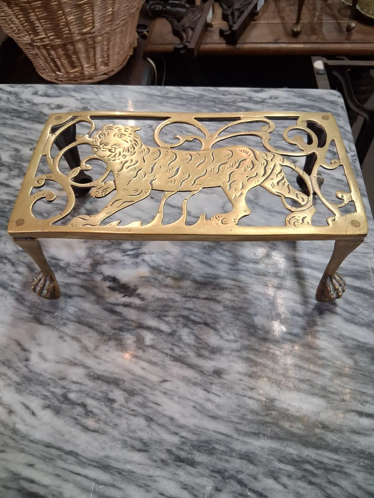 Brass Kettle Stand With Tiger 1