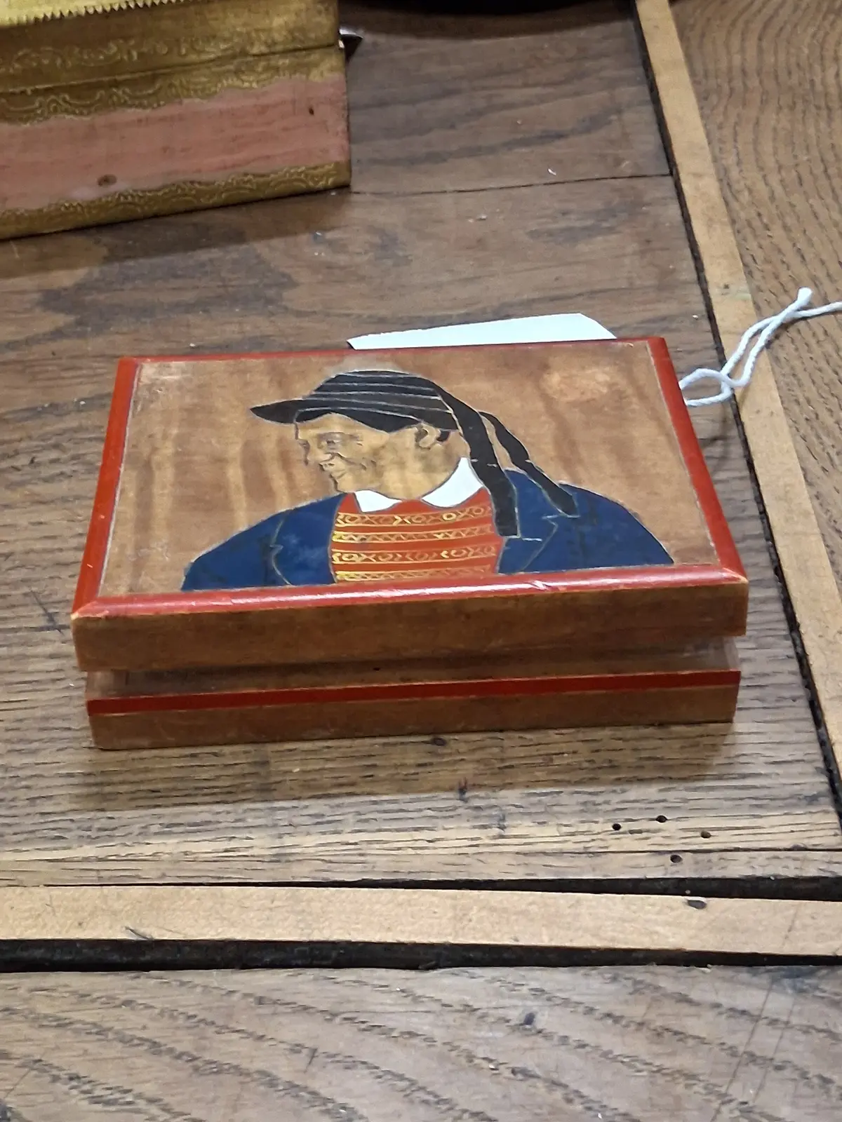 Dutch Inlaid Portrait Box With Lid 1