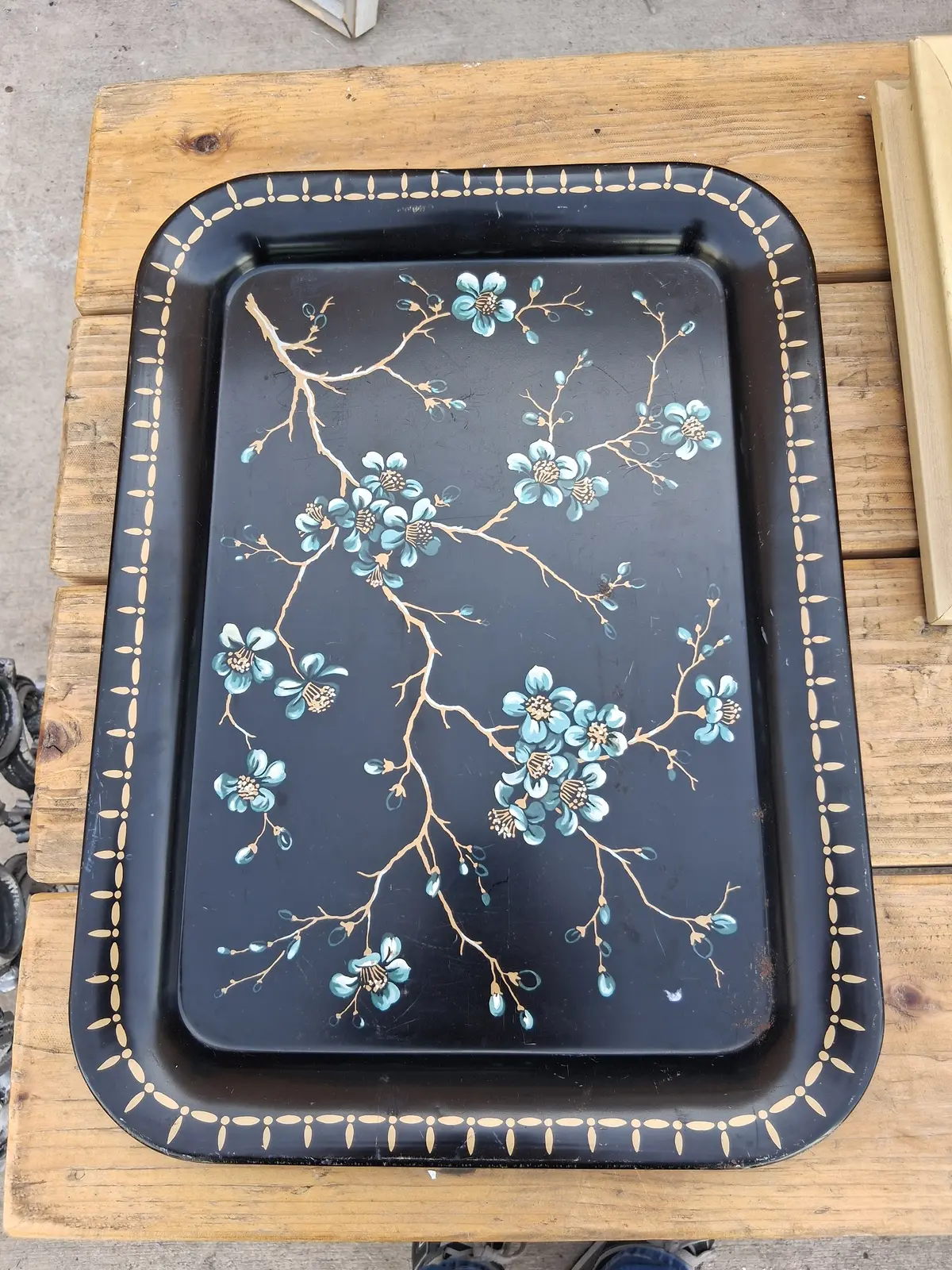 Dogwood's Tole Tray 1