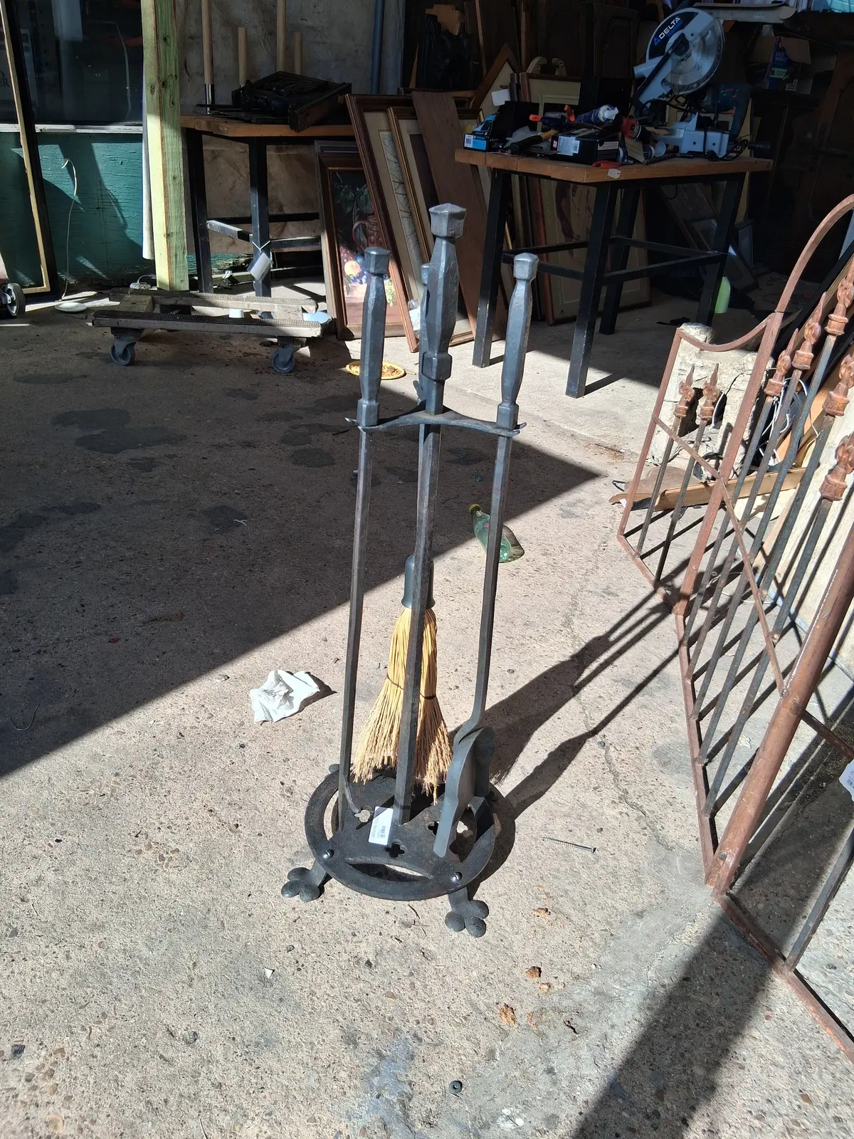 Iron Fire Tool Set 1