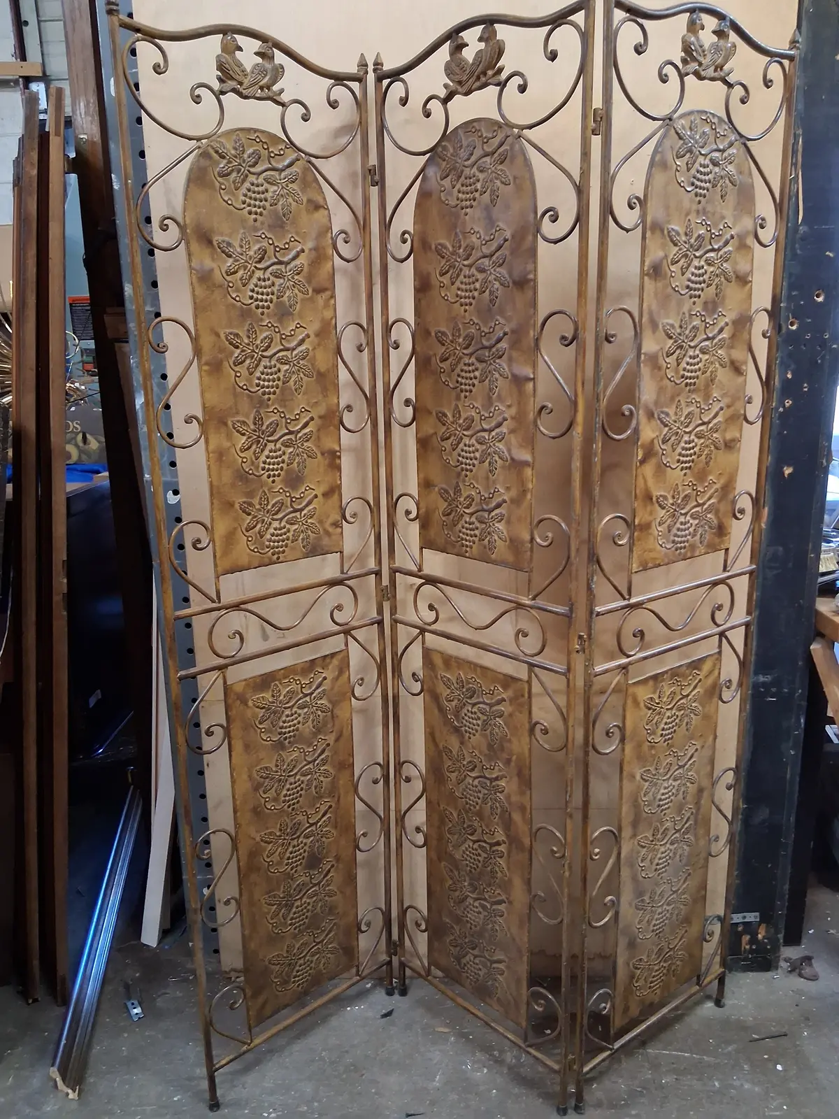3 Panel Metal Screen With Birds 1