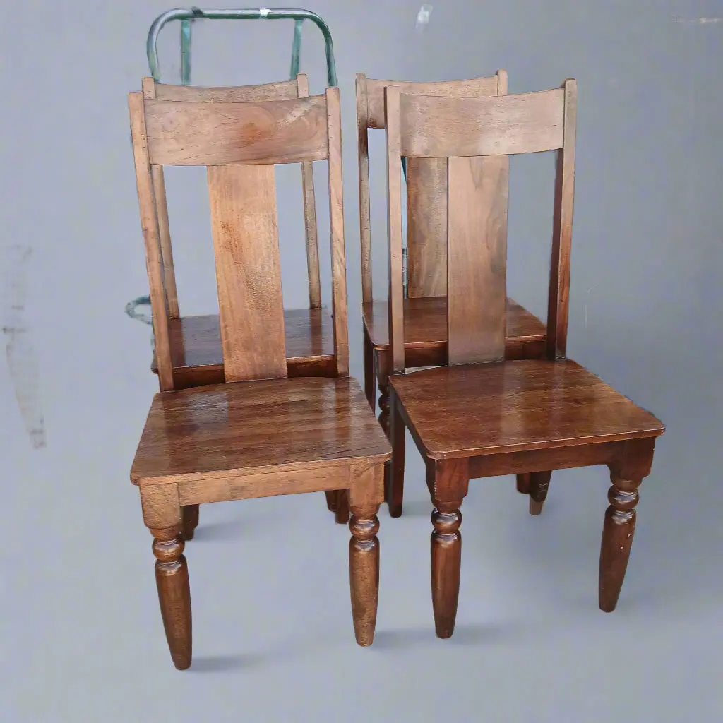 Set Of 4 Not Old Chairs 1