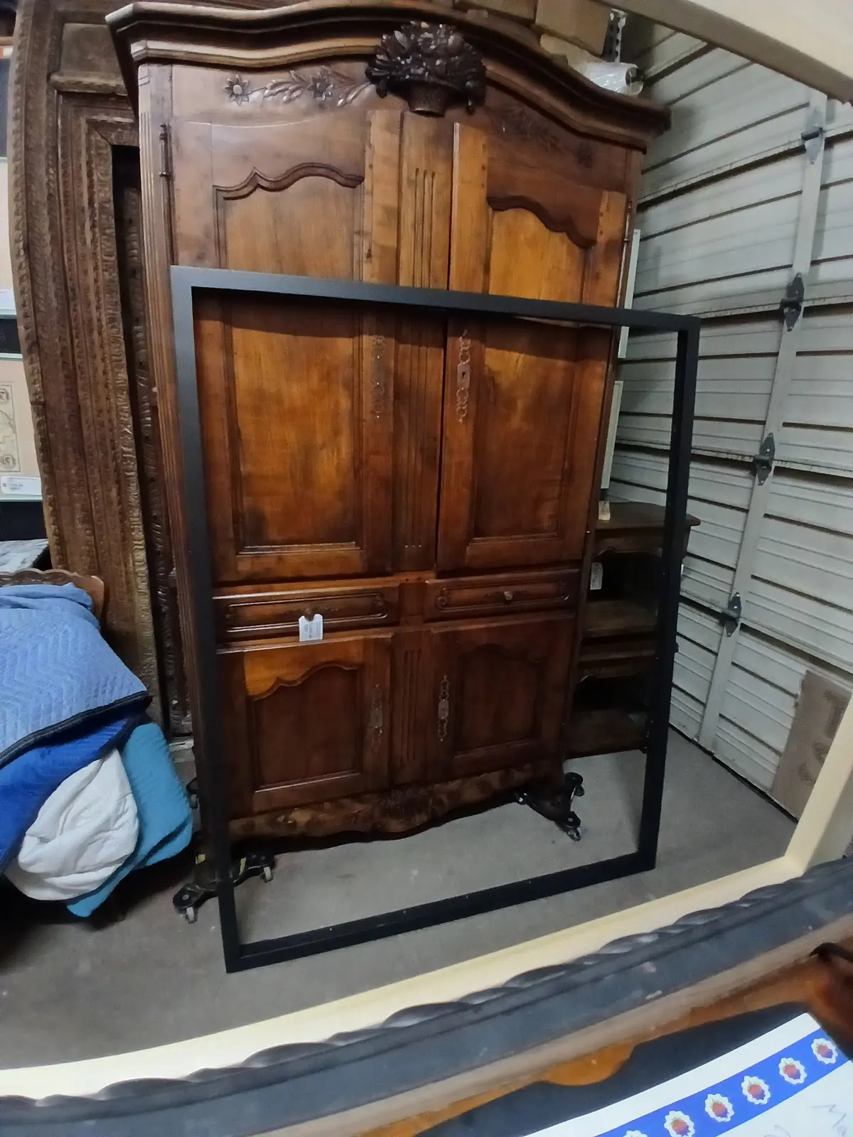 Large Simple Black Frame 1