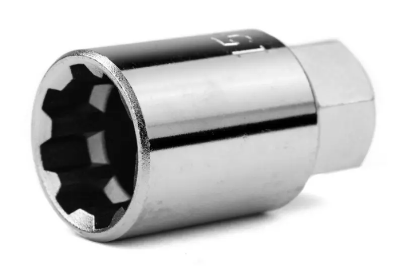 Project Kics Replacement Lock Key #15 – Compatible With R40 And R26 Wheel Models (K-42815) 1